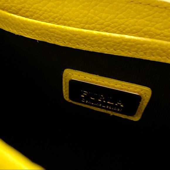 ⭐️HOST PICK⭐️Furla Metropolis leather crossbody bag - Picture 9 of 13